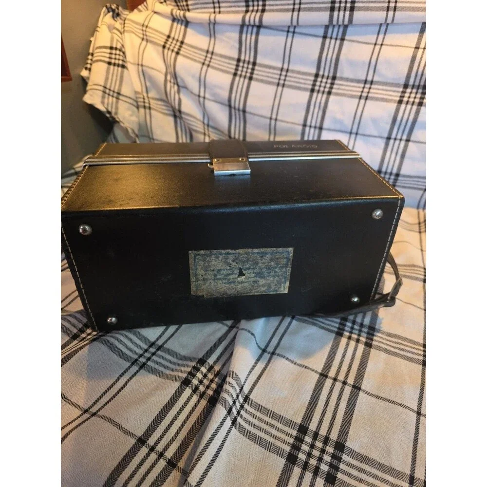 Polaroid Countdown 90 Automatic Land Camera Vintage Kit with Case and Flash READ